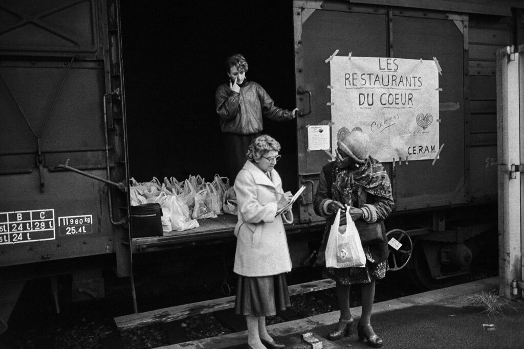 « C&rsquo;est l&rsquo;histoire d&rsquo;un pauvre… » : la galerie photo de l&rsquo;AFP ouvre ses portes aux Restos